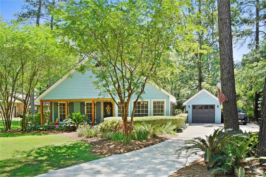 610 Garden Avenue - Photo 1