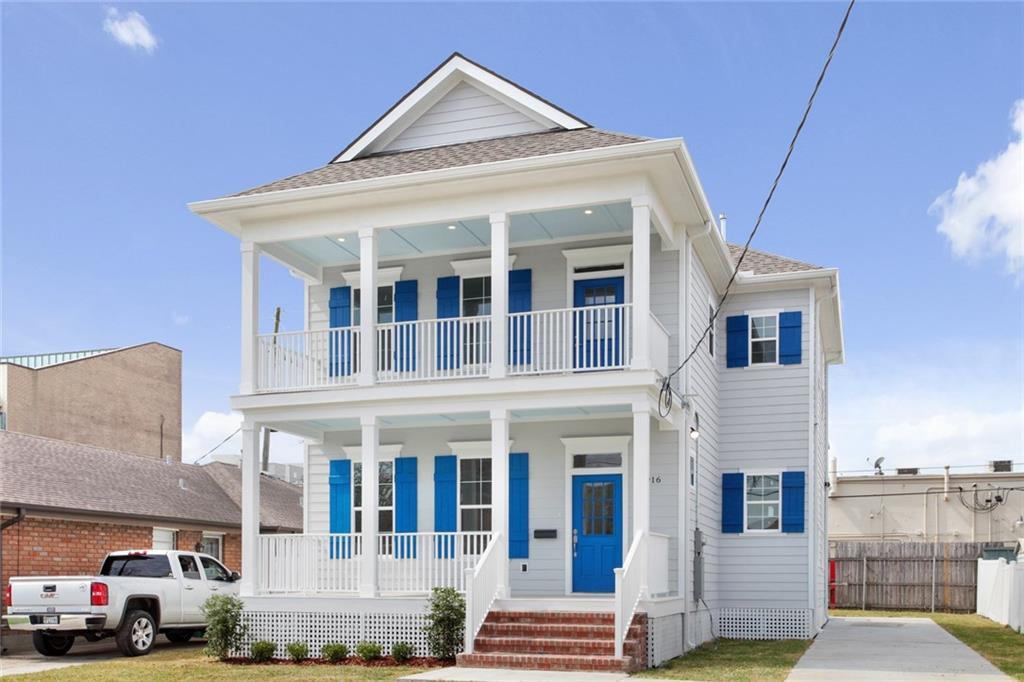 916 Focis Street - Photo 1
