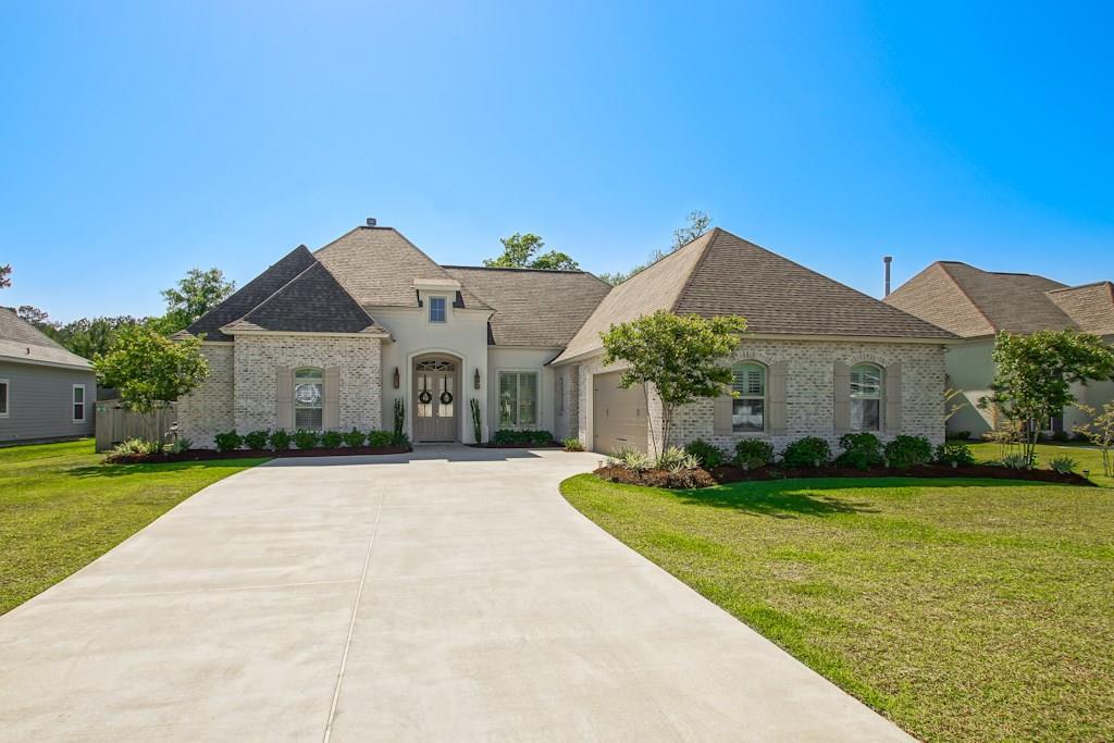 549 Belle Pointe Loop - Photo 1