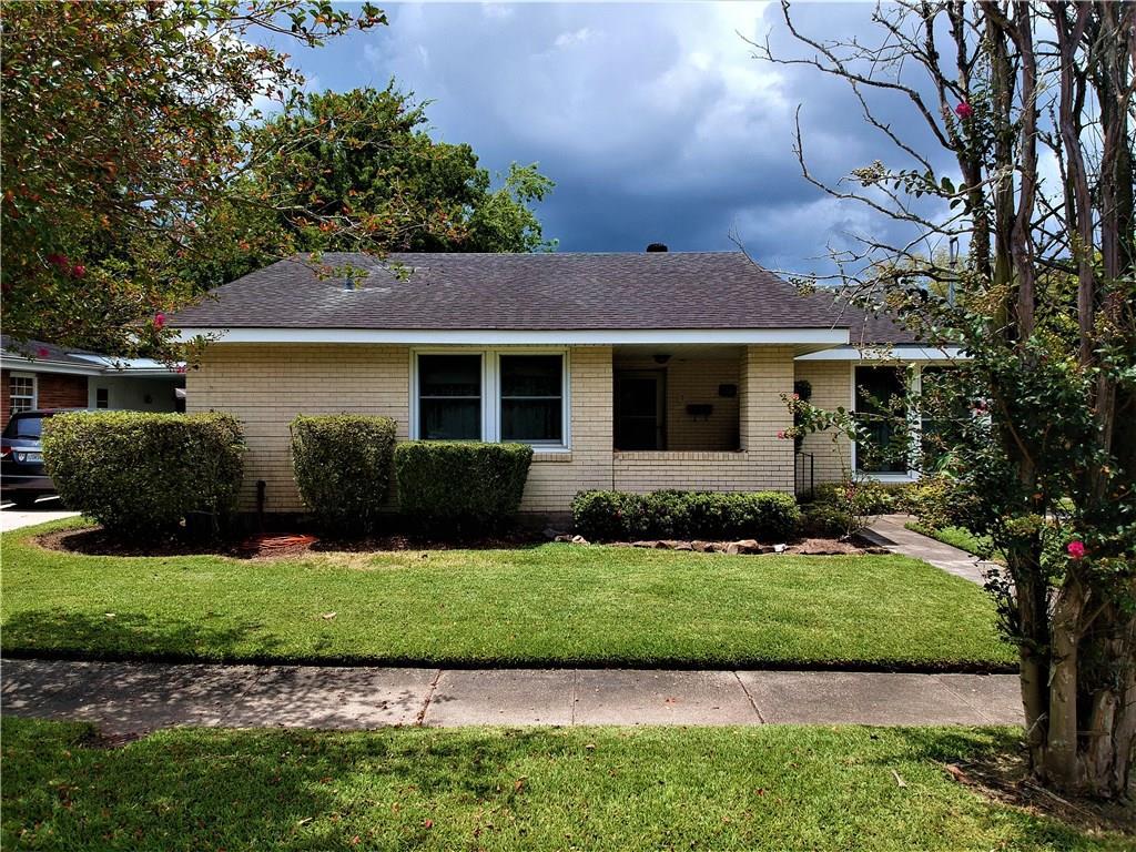 180 Hibiscus Place - Photo 1