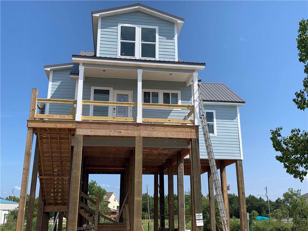 216 Tarpon Drive - Photo 1