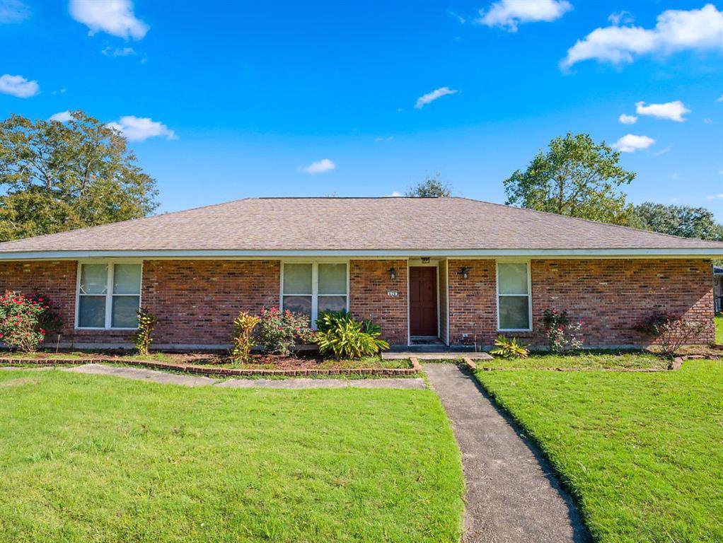 628 Dale Drive - Photo 1