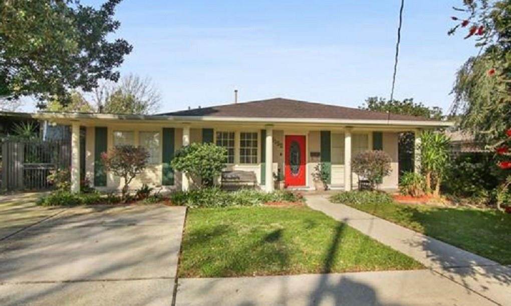 1152 Aurora Avenue - Photo 1