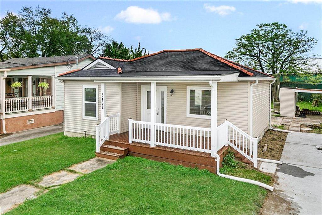 3462 Desaix Boulevard - Photo 1