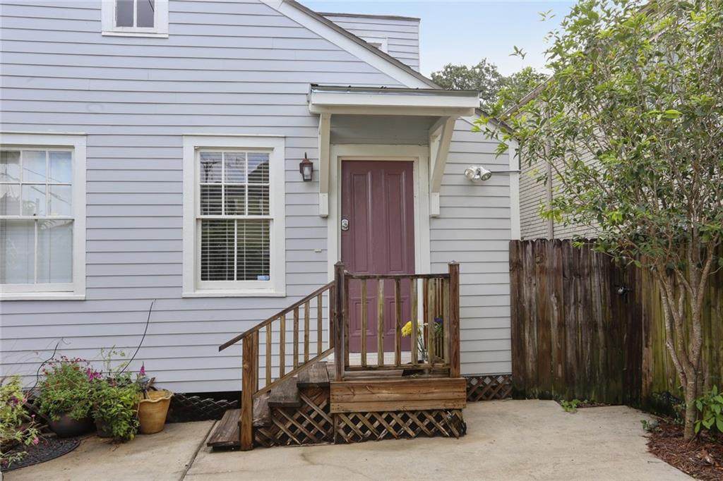 3402 Annunciation Street - Photo 1