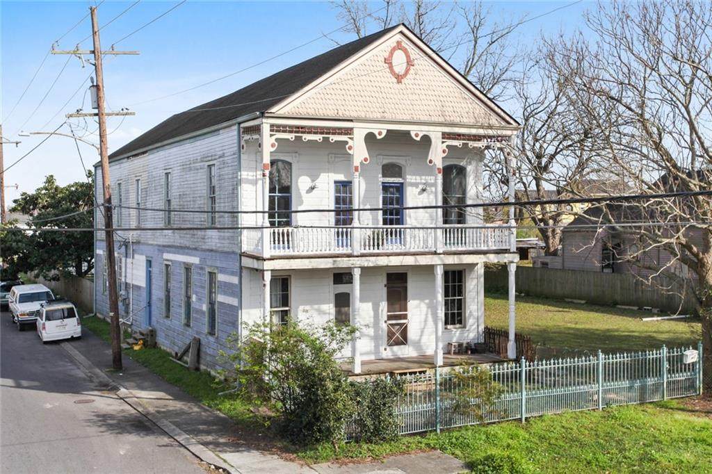 641 Caffin Avenue - Photo 1