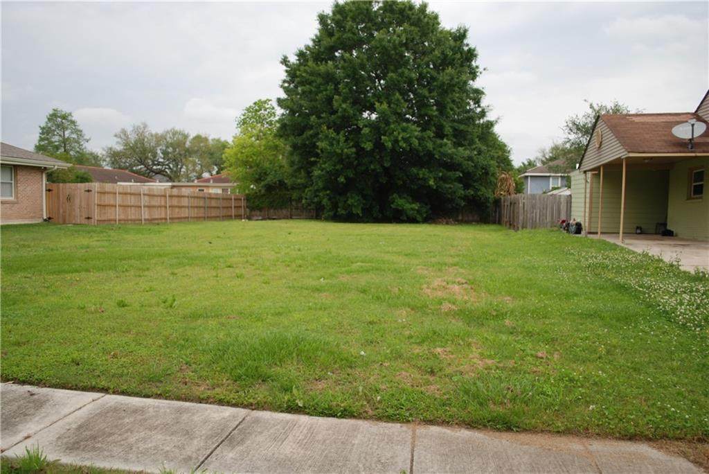1335 Seville Drive - Photo 1