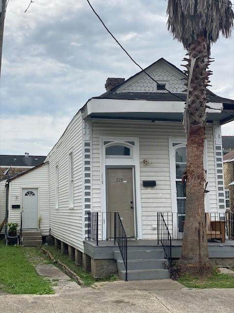 528 Tupelo Street - Photo 1