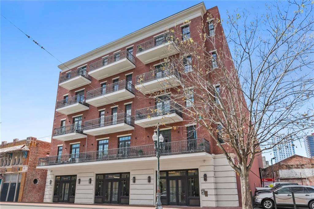731 St Charles Avenue - Photo 1
