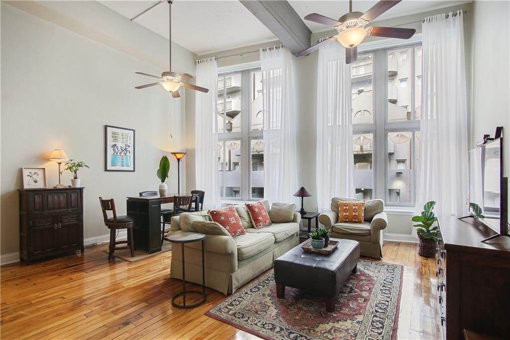 333 Julia Street - Photo 1