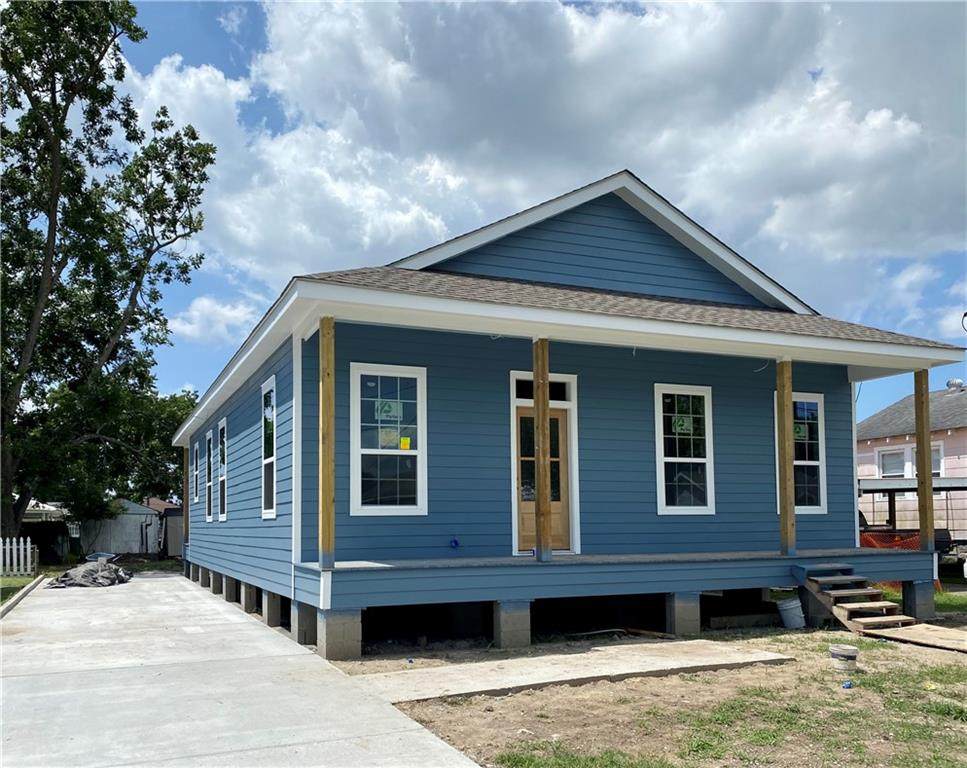 628 Central Avenue - Photo 1