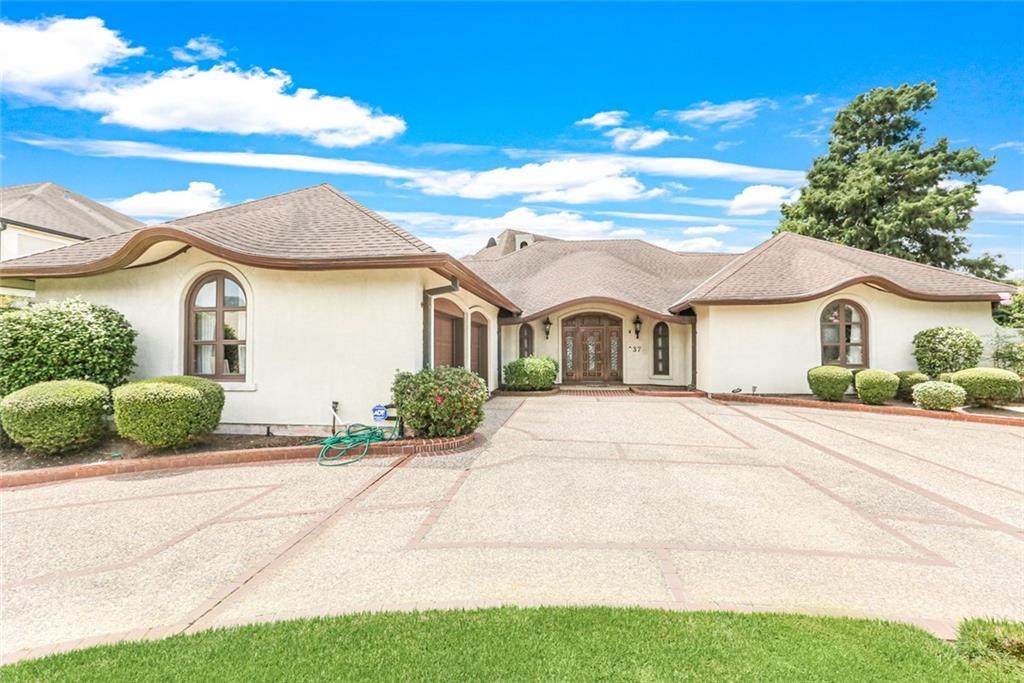 37 Chateau Mouton Drive - Photo 1