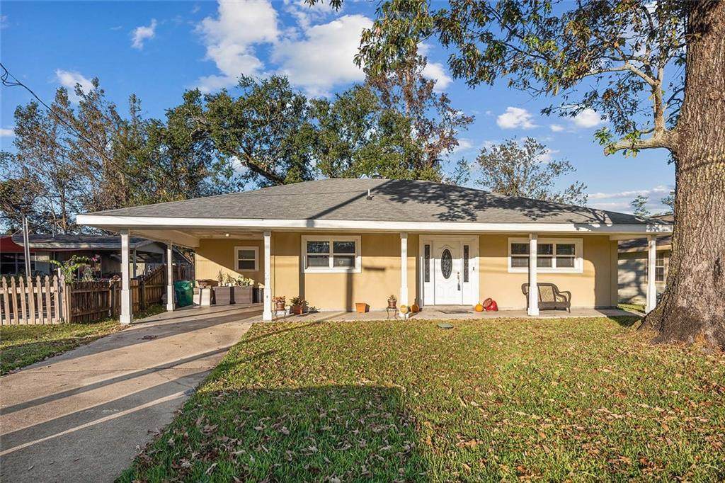 330 Cumberland Drive - Photo 1