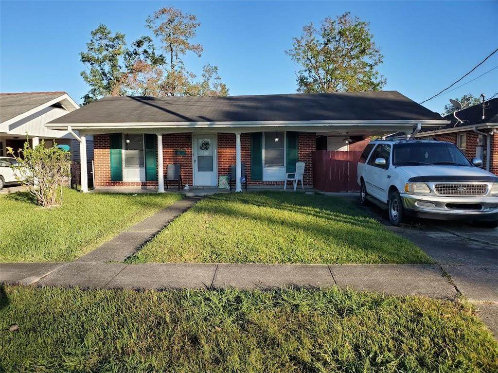 2110 Illinois Avenue - Photo 1