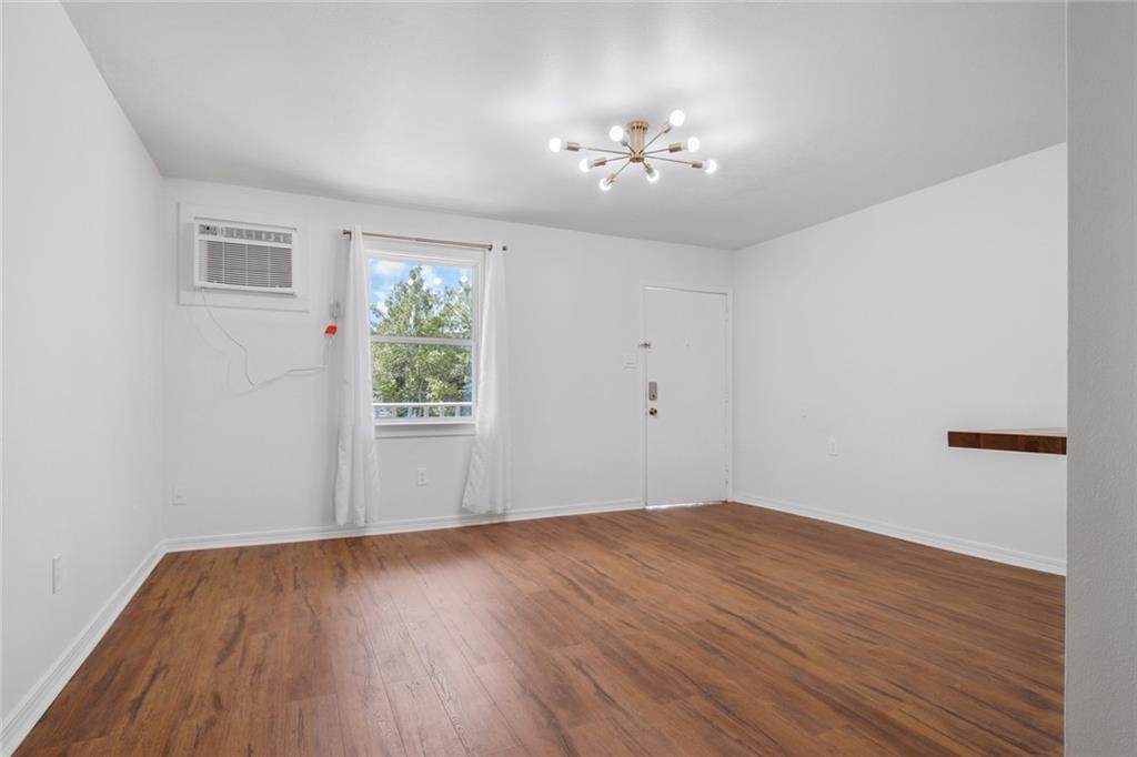 1713 Burgundy Street - Photo 1