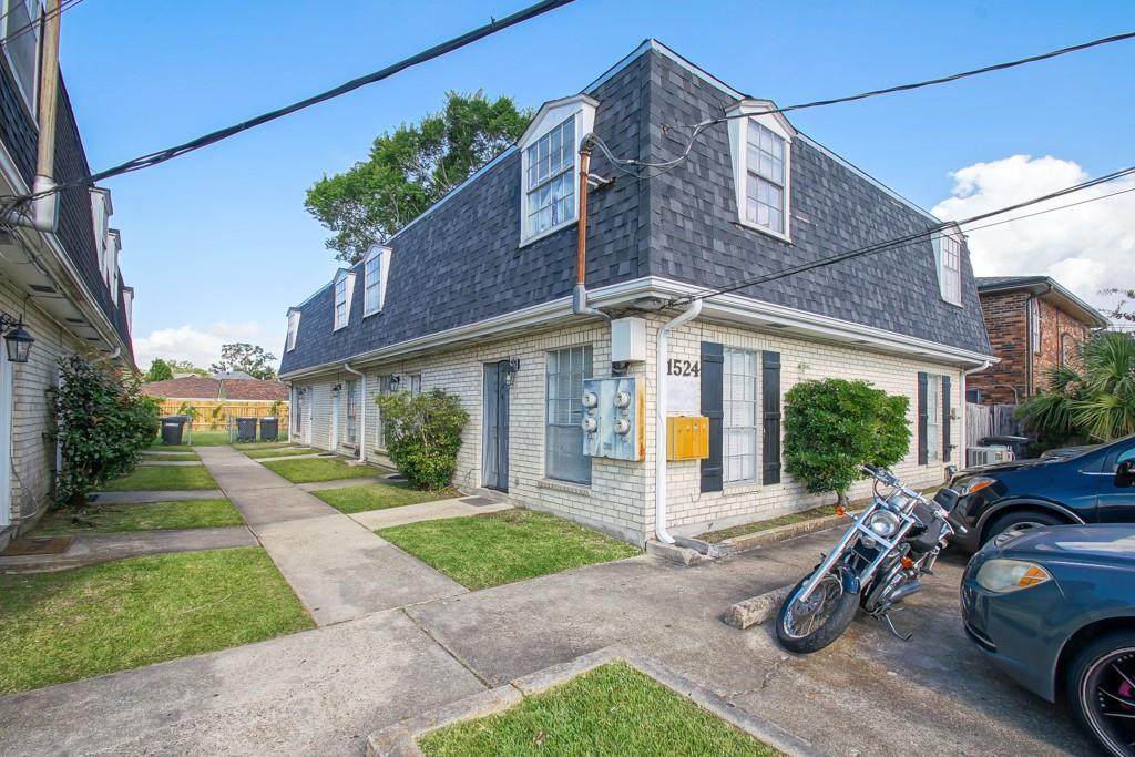 1524 Hickory Avenue - Photo 1
