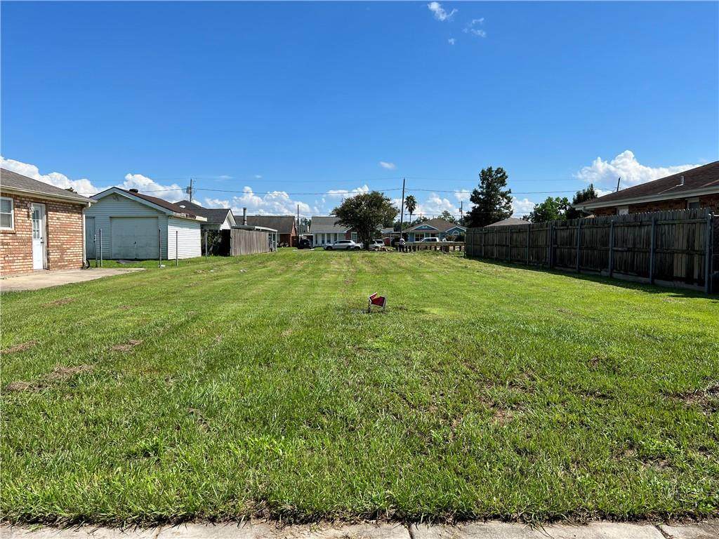 3305 Shannon Drive - Photo 1