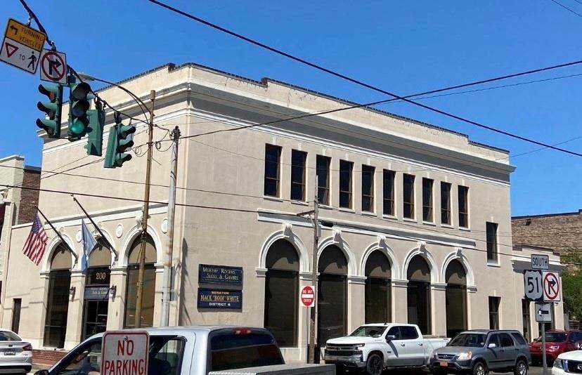 101 Oak Street - Photo 1
