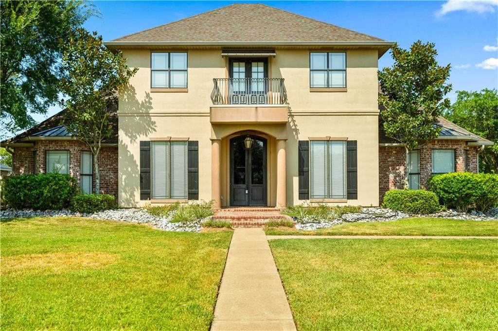 6221 Live Oaks Lane - Photo 1