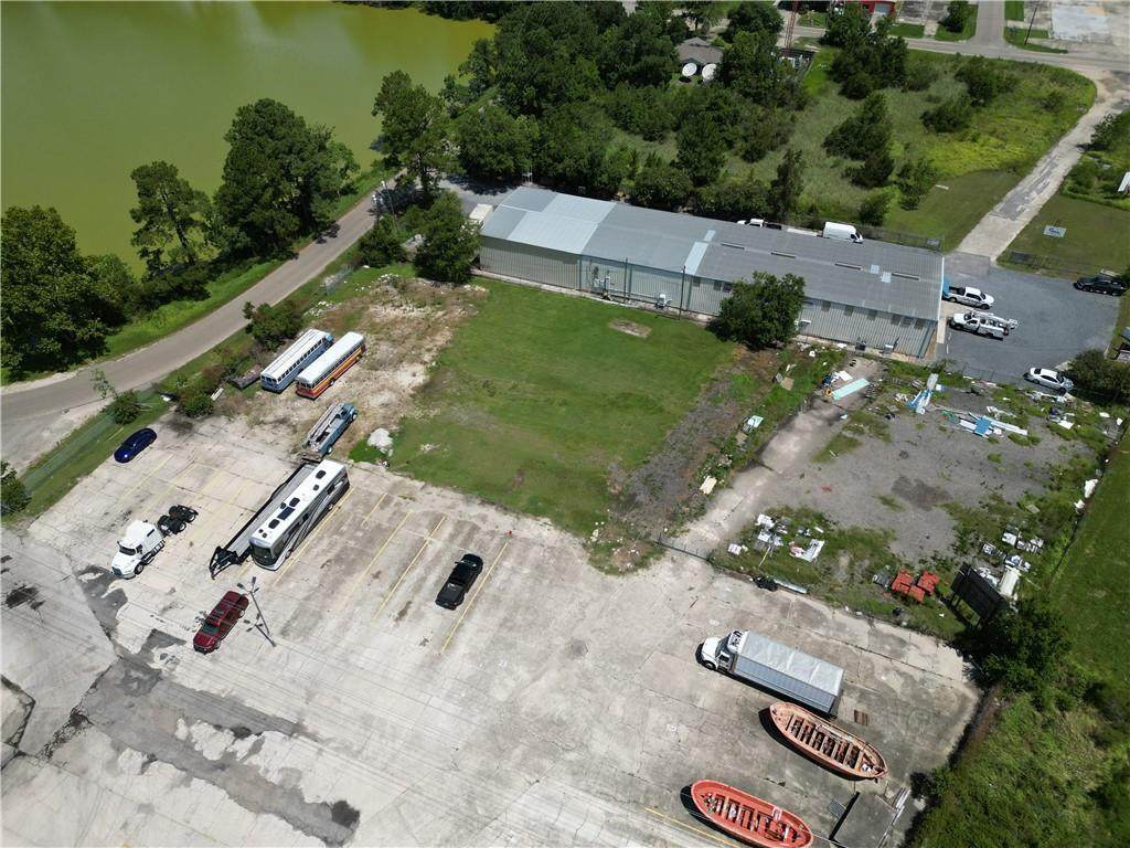 https://bt-photos.global.ssl.fastly.net/neworleans/orig_boomver_2_2458699-2.jpg