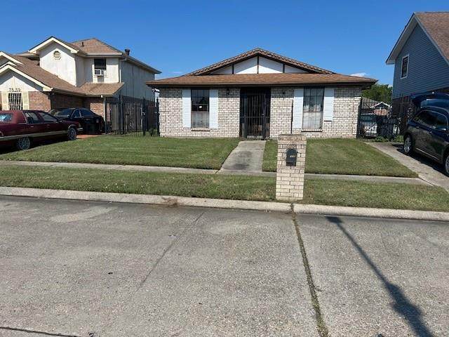 7853 Briarwood Drive - Photo 1