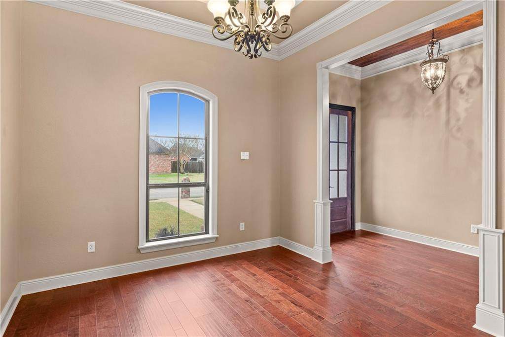https://bt-photos.global.ssl.fastly.net/neworleans/orig_boomver_2_2482632-2.jpg