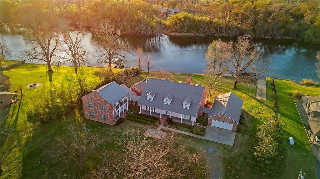 164 Melrose Bend Boulevard - Photo 1