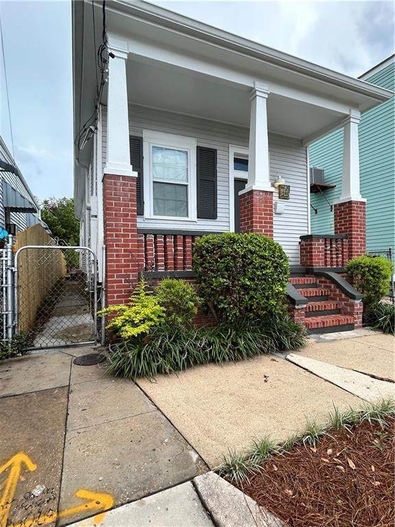 7713 Zimpel Street - Photo 1