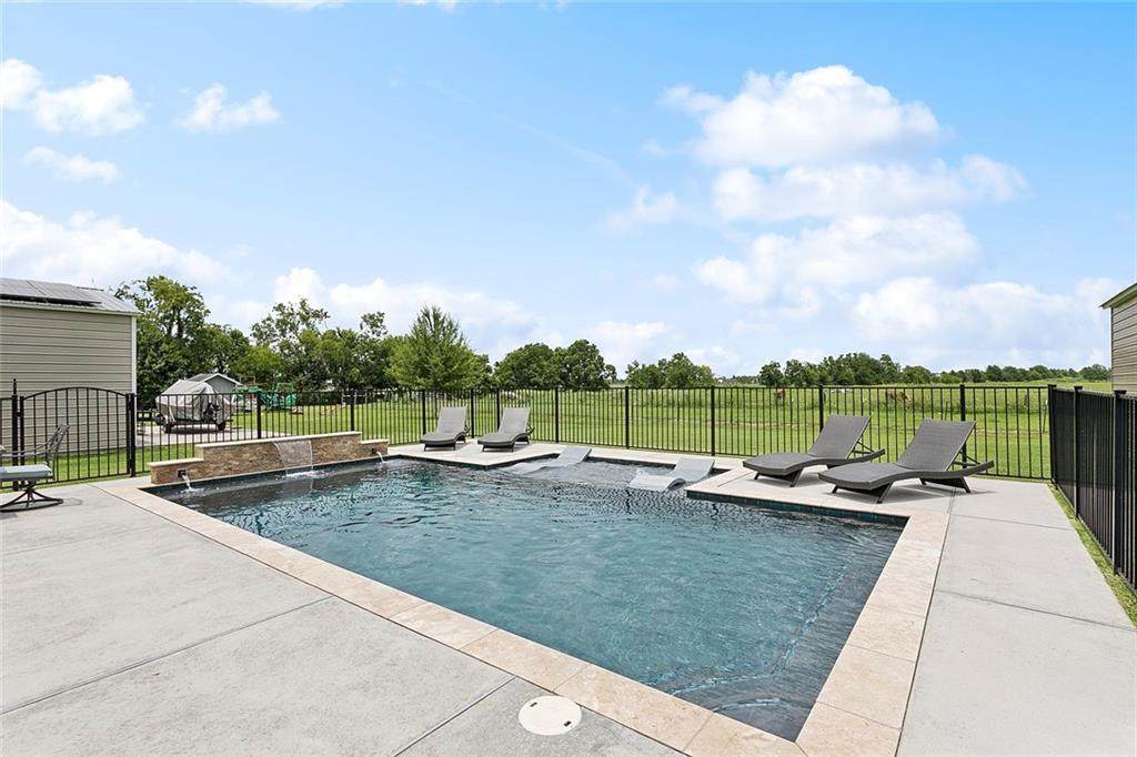 313 Luke Drive - Photo 1