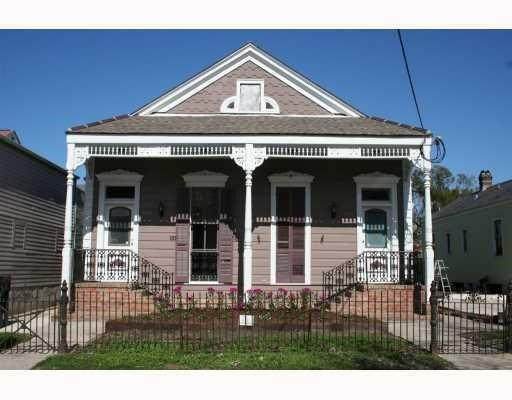 3923 Palmyra Street - Photo 1