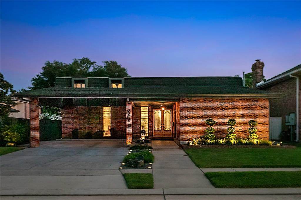 5593 Jacquelyn Court - Photo 1