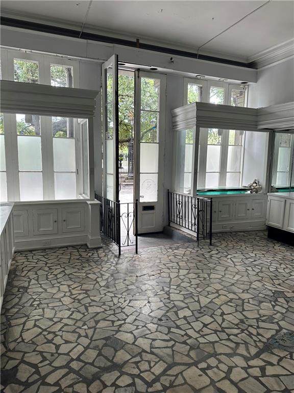 524 St. Peter Street - Photo 1