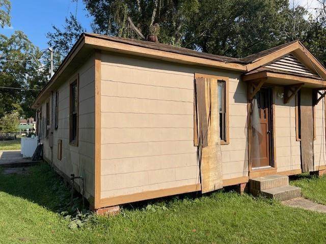 6254 Barksdale Avenue - Photo 1