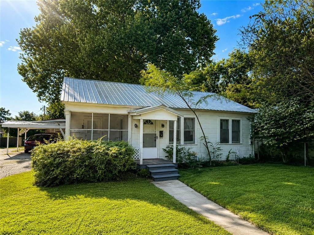 419 Preston Street - Photo 1