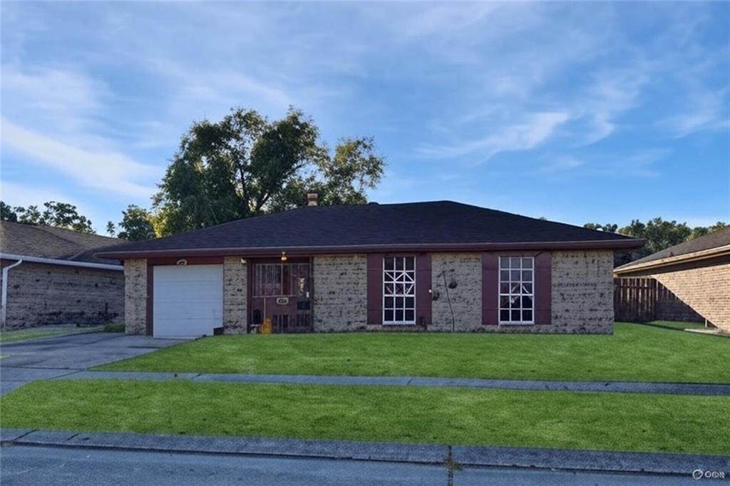 2416 Pearl Drive - Photo 1