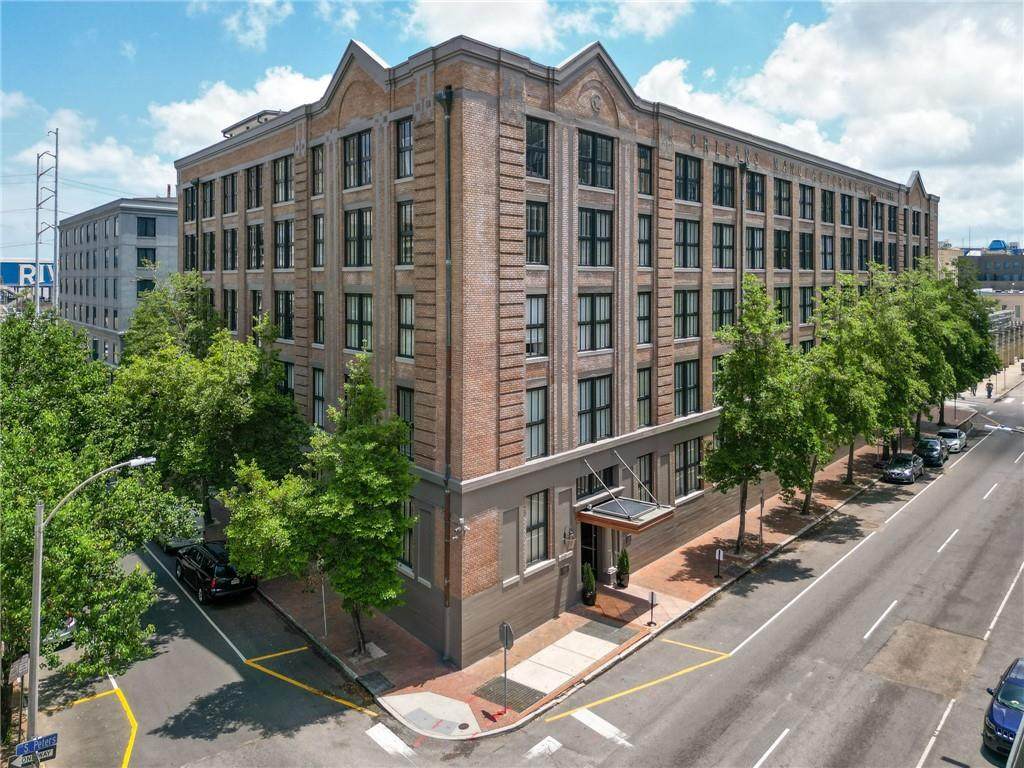 700 Peters Street - Photo 1