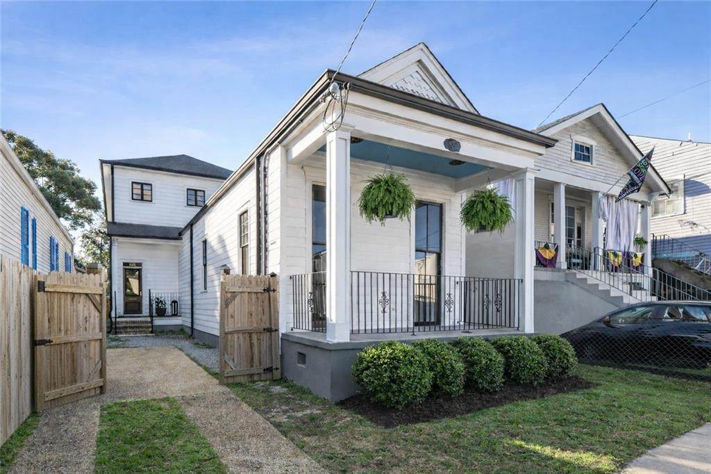 826 Delachaise Street - Photo 1