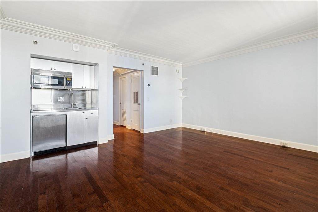 1205 Saint Charles Avenue - Photo 1