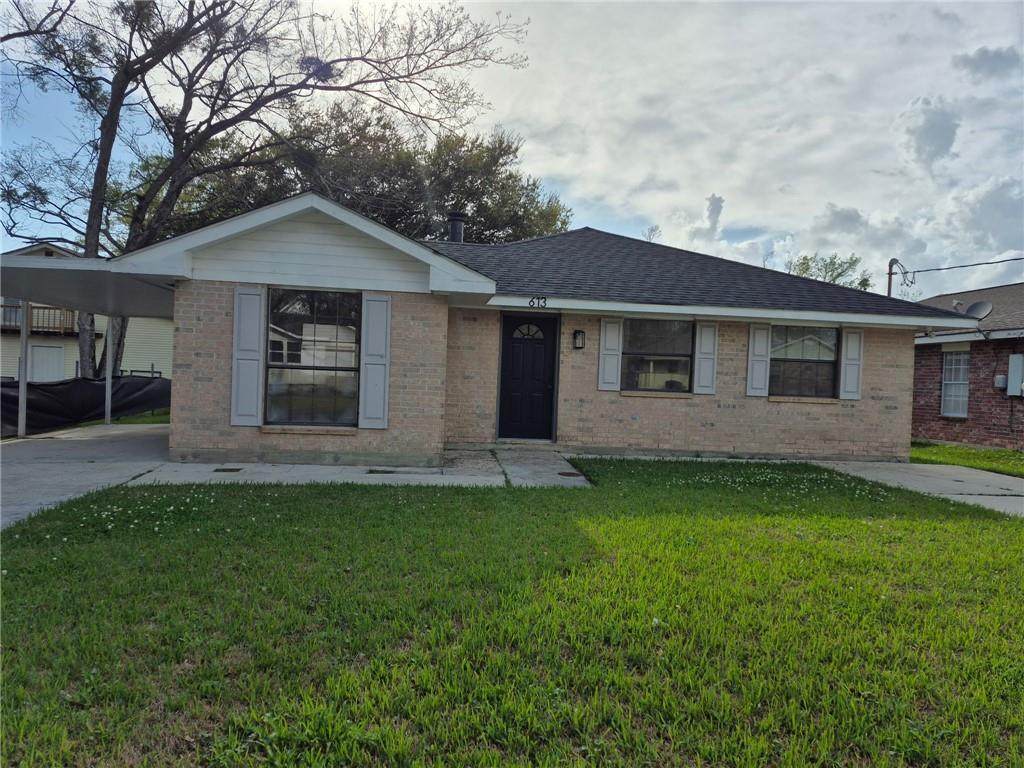 613 Camelia Avenue - Photo 1