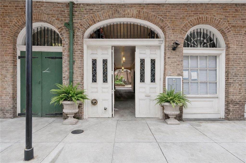 https://bt-photos.global.ssl.fastly.net/neworleans/orig_boomver_2_2545131-2.jpg