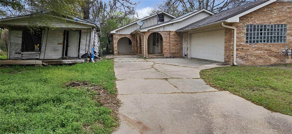 2723 9TH Street - Photo 1