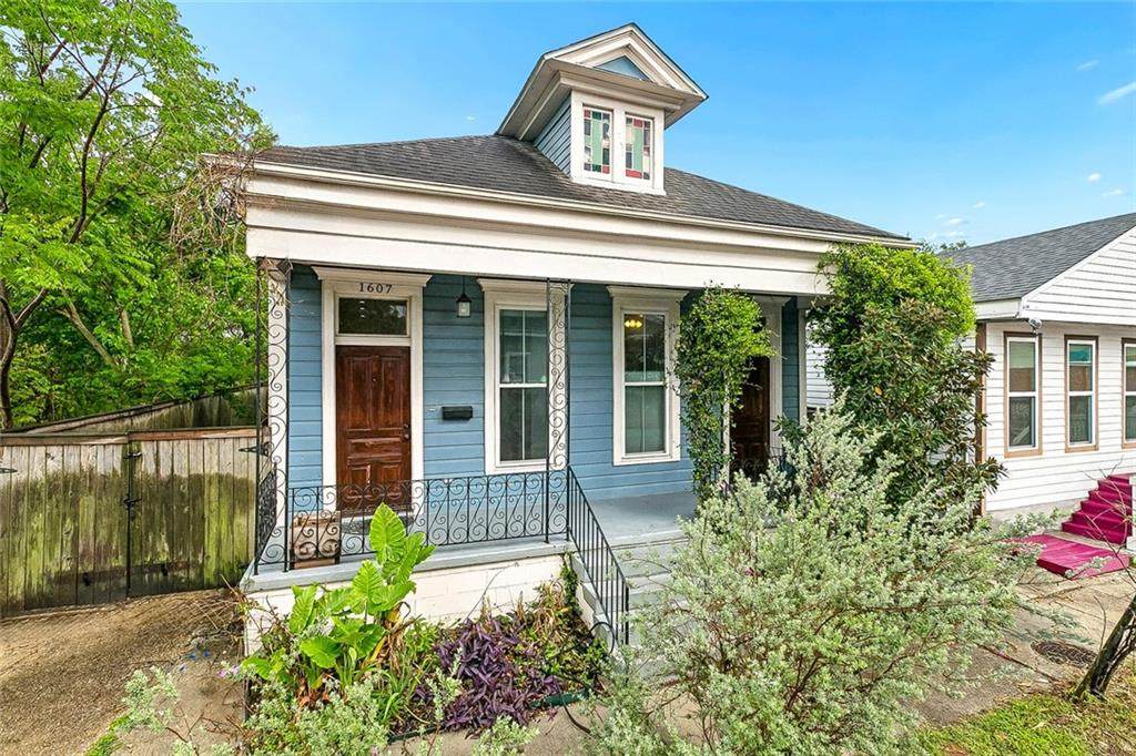 1607 Louisa Street - Photo 1