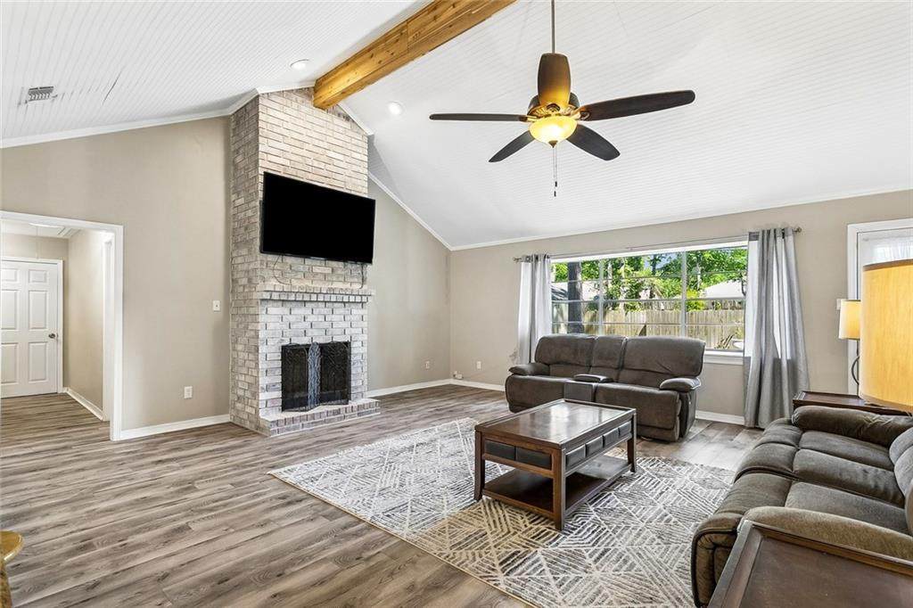 412 Water Oak Lane - Photo 1