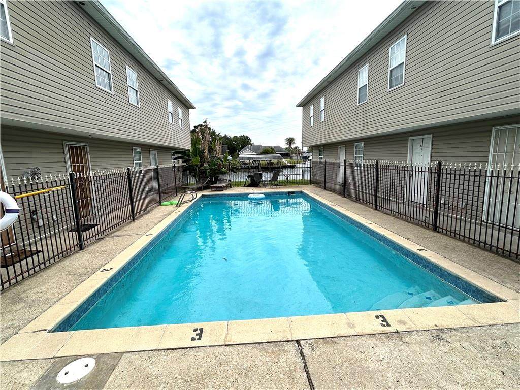 https://bt-photos.global.ssl.fastly.net/neworleans/orig_boomver_1_2555099-2.jpg