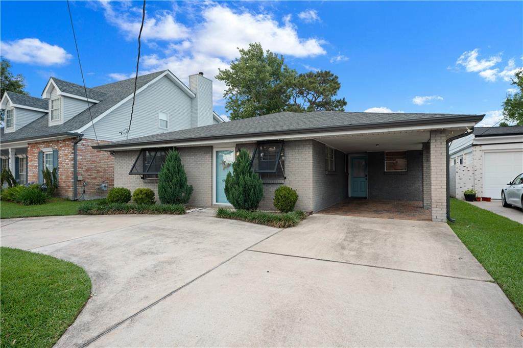 4609 Clearview Parkway - Photo 1