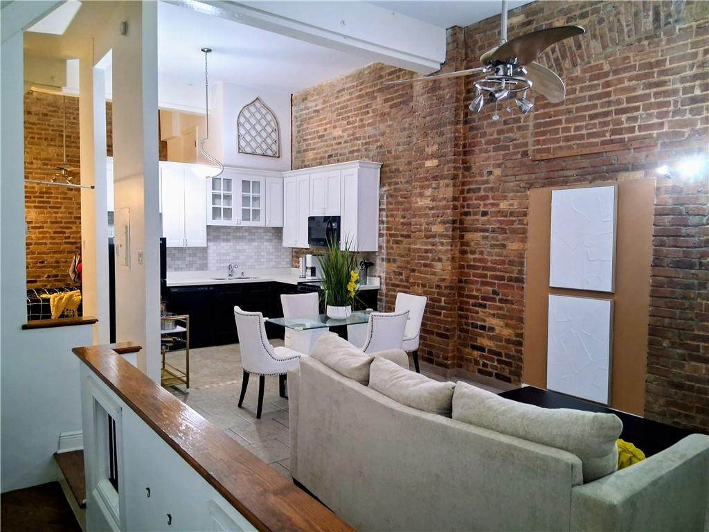 https://bt-photos.global.ssl.fastly.net/neworleans/orig_boomver_2_2558118-2.jpg