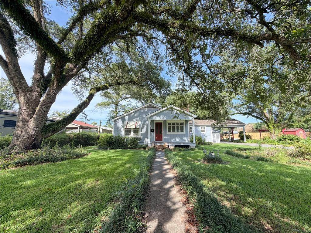 https://bt-photos.global.ssl.fastly.net/neworleans/orig_boomver_2_2561198-2.jpg