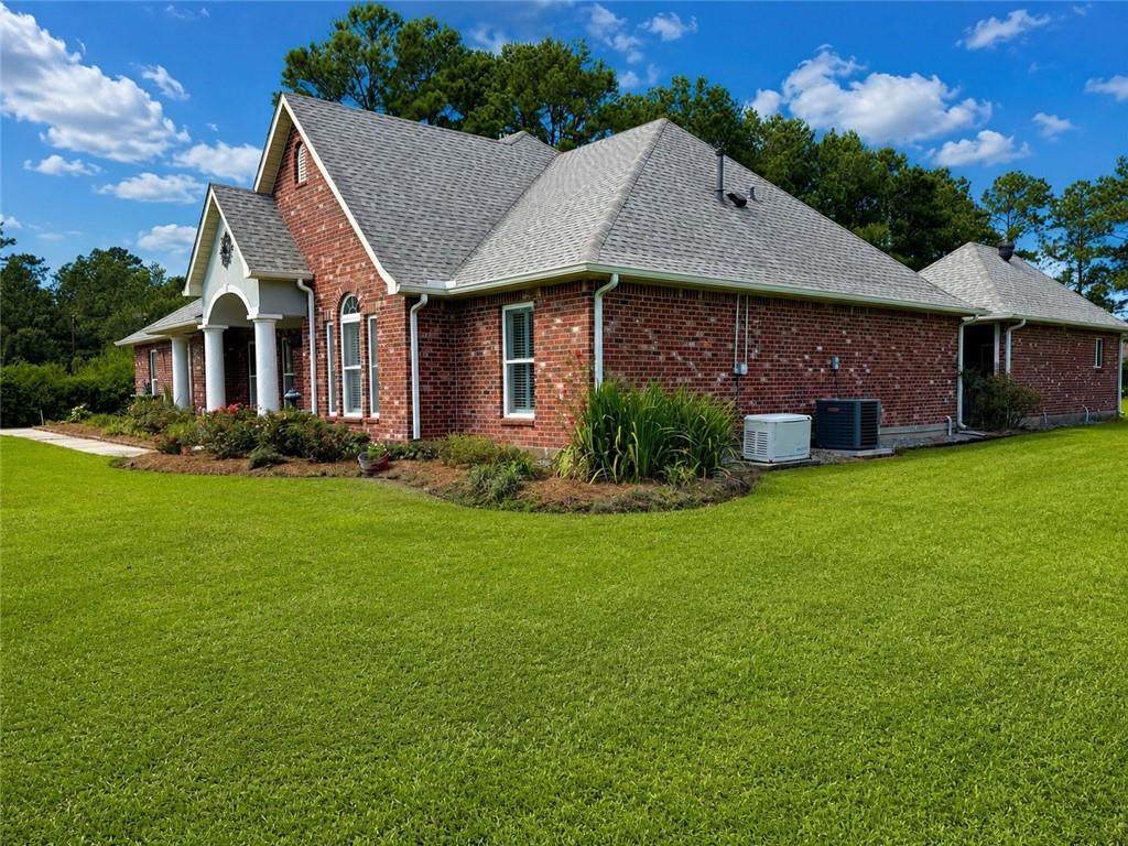 https://bt-photos.global.ssl.fastly.net/neworleans/orig_boomver_2_2561389-2.jpg