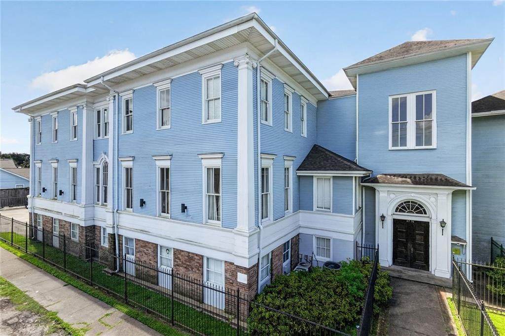 4716 Annunciation Street - Photo 1