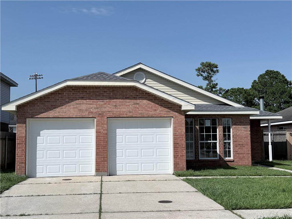 137 Primrose Lane - Photo 1
